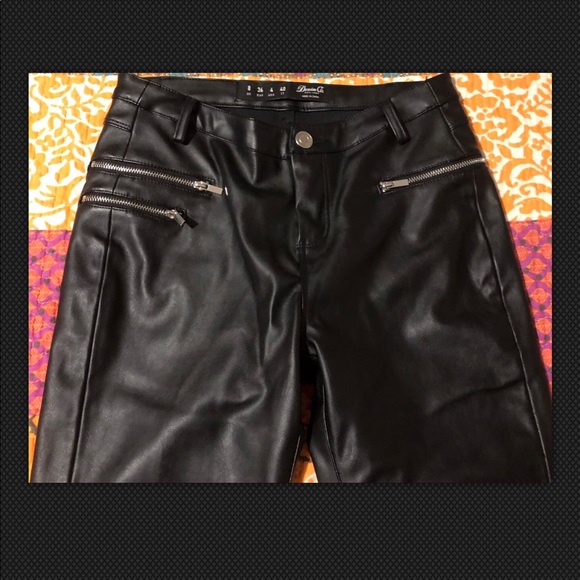 Denim Co. Black Leather Look/Feel Pants Size 4 - Picture 7 of 8